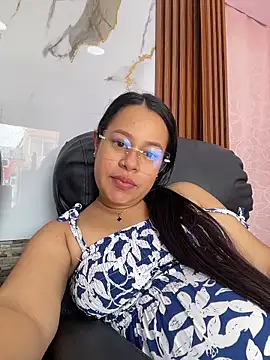 PaulaCruz01 online show from 02/27/26, 08:42