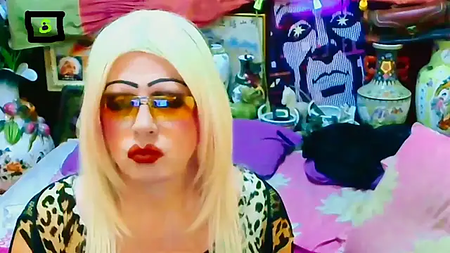 Snapshot of horni4luv chatting on 11/25/25, 09:48 horni4luv online show from 11/25/25, 09:48