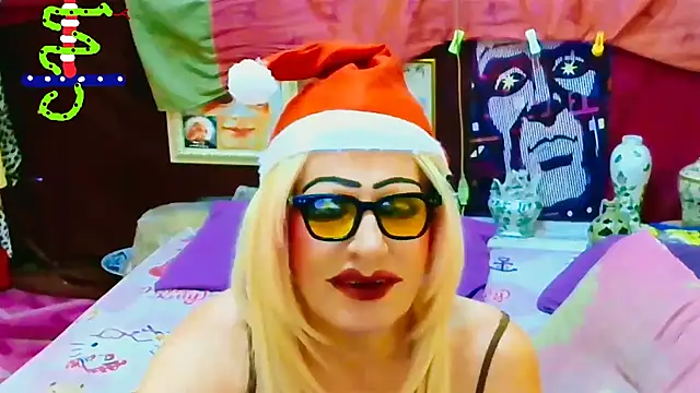 Snapshot of horni4luv chatting on 12/22/25, 11:46 horni4luv online show from 12/22/25, 11:46