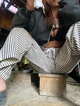 Snapshot of 2k7-sex chatting on 10/22/25, 01:39 2k7-sex online show from 10/22/25, 01:39