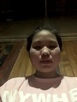 Snapshot of Miuu-Miuu chatting on 10/26/25, 09:10 Miuu-Miuu online show from 10/26/25, 09:10