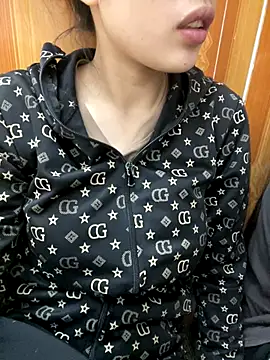 kitty-20x online show from 10/23/25, 10:36