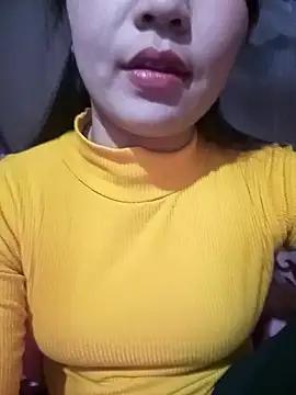 -Lanaa- online show from 12/17/25, 05:13