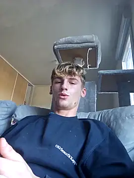 Charlycki online show from 10/28/25, 03:04