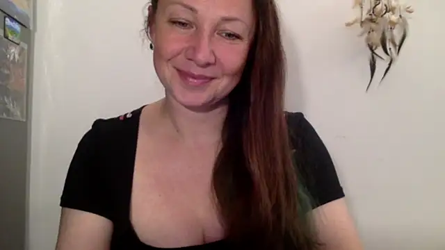 LucyTop online show from 10/22/25, 02:17