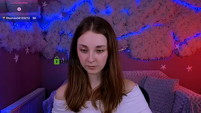 Snapshot of alisabliss chatting on 03/08/26, 10:19 alisabliss online show from 03/08/26, 10:19