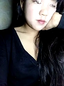 Quynhsumon online show from 01/16/26, 03:27