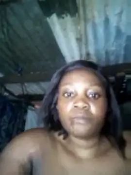 Snapshot of blackbeautyxx92 chatting on 11/02/25, 11:45 blackbeautyxx92 online show from 11/02/25, 11:45