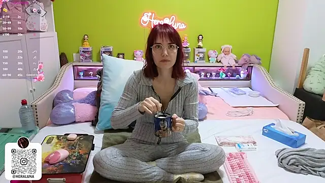  HeraLuna  online show from 03/02/26, 09:43