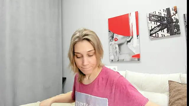 Tenderly Sophie online show from 02/08/26, 01:20