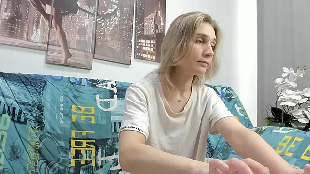 Tenderly Sophie online show from 03/15/26, 01:33