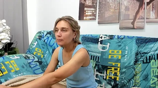 Tenderly Sophie online show from 07/18/26, 01:10