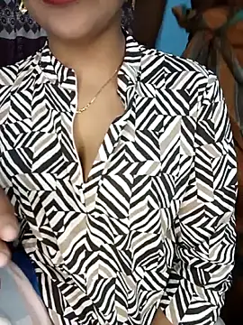 CoupleShow 432 online show from 02/06/26, 12:19