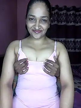 Snapshot of CoupleShow_432 chatting on 04/25/26, 04:04 CoupleShow 432 online show from 04/25/26, 04:04