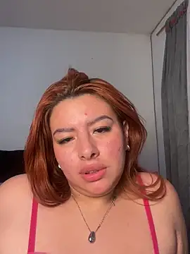 viki 11 online show from 10/24/25, 04:42