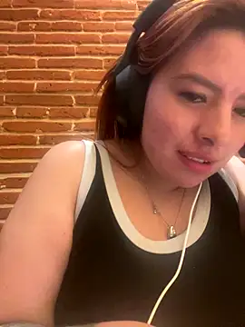 viki 11 online show from 10/28/25, 12:36