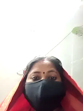 Snapshot of QRESABABY chatting on 12/17/25, 10:38 QRESABABY online show from 12/17/25, 10:38