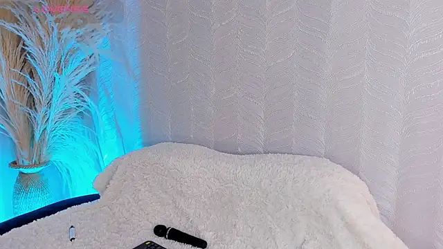 Snapshot of sydney_miller_ chatting on 06/20/26, 12:14 sydney miller online show from 06/20/26, 12:14