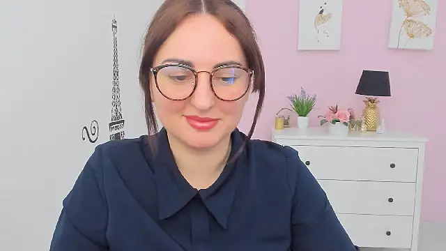 NoraSimons online show from 03/11/26, 05:57