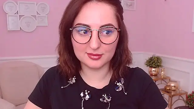 NoraSimons online show from 03/18/26, 05:21