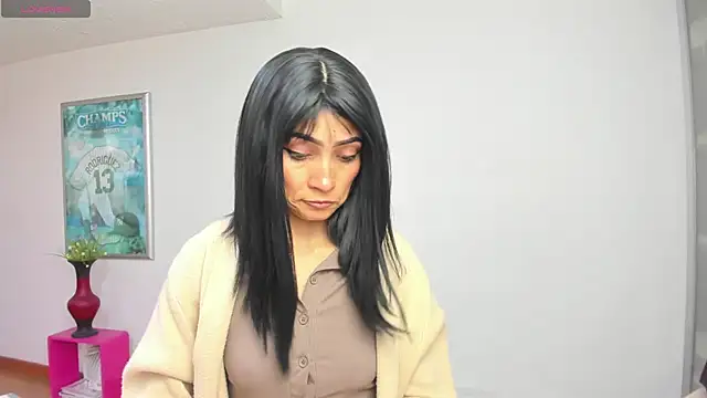 Snapshot of chloehanna chatting on 05/03/26, 01:06 chloehanna online show from 05/03/26, 01:06
