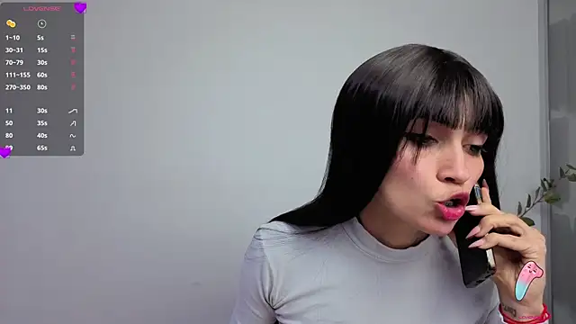 chloehanna online show from 06/25/26, 01:59
