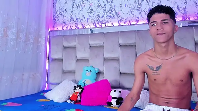 boyswantingplay online show from 11/08/25, 02:01