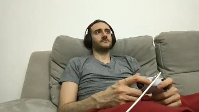 Snapshot of LukaShyGuy chatting on 05/22/26, 10:15 LukaShyGuy online show from 05/22/26, 10:15