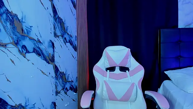 Scarlet DLuce online show from 01/16/26, 09:02