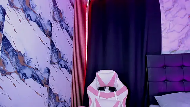 Scarlet DLuce online show from 02/12/26, 09:04