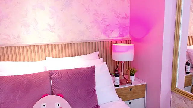 AdelineJhones online show from 01/11/26, 02:33