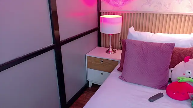 AdelineJhones online show from 03/02/26, 02:24