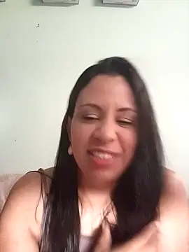 LeilaTaylor online show from 11/15/25, 01:29