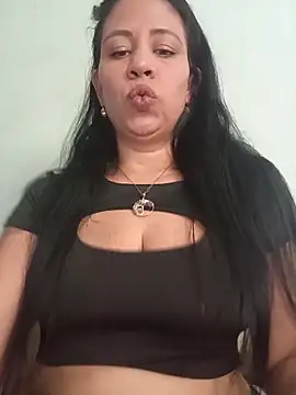 LeilaTaylor online show from 02/18/26, 03:52