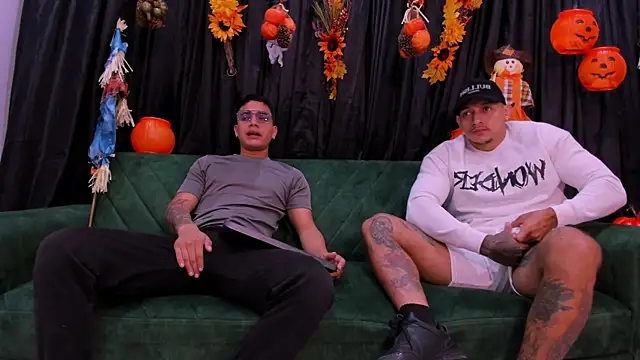 Snapshot of alessandroo__ chatting on 10/28/25, 02:09 alessandroo   online show from 10/28/25, 02:09