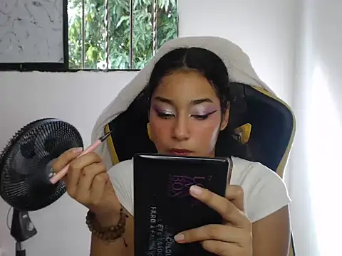 emily stars1 online show from 11/24/25, 07:46