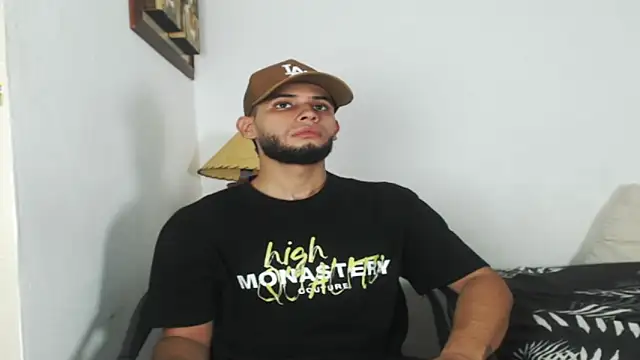 Snapshot of Maxcole_07 chatting on 10/29/25, 09:05 Maxcole 07 online show from 10/29/25, 09:05