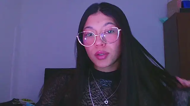 LissyM online show from 11/13/25, 06:40