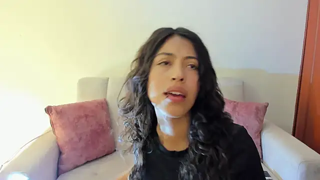 emily jonessxx online show from 10/28/25, 07:05