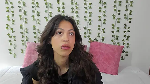 emily jonessxx online show from 02/05/26, 03:49