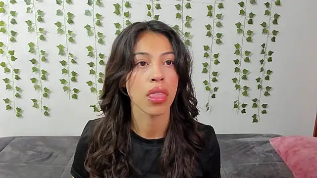 emily jonessxx online show from 03/06/26, 09:33