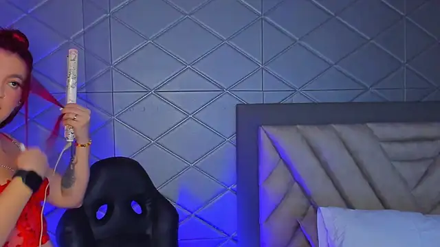 Snapshot of Ariianna_Cooper chatting on 12/23/25, 08:34 Ariianna Cooper online show from 12/23/25, 08:34