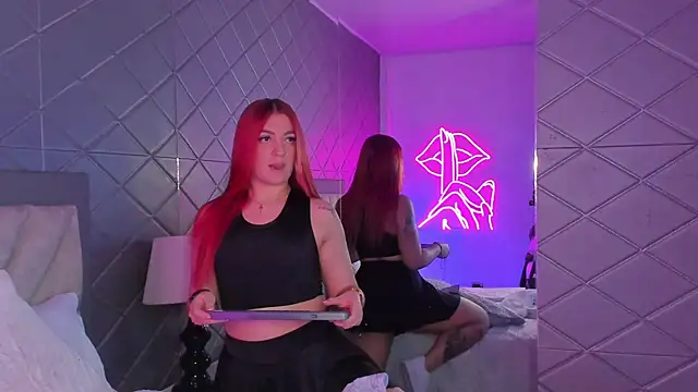 Snapshot of Ariianna_Cooper chatting on 01/08/26, 07:43 Ariianna Cooper online show from 01/08/26, 07:43