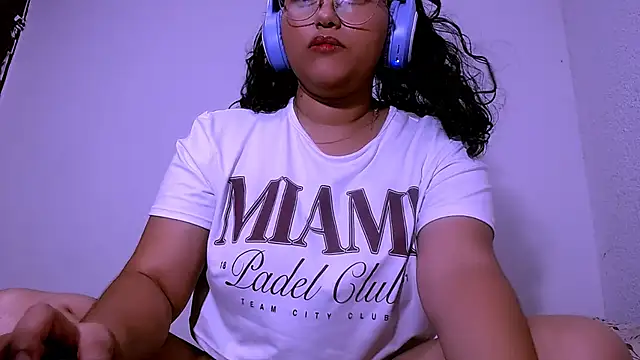 mira cherry02 online show from 11/04/25, 08:57