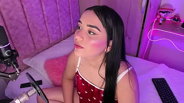 laana foxx online show from 07/02/26, 11:22