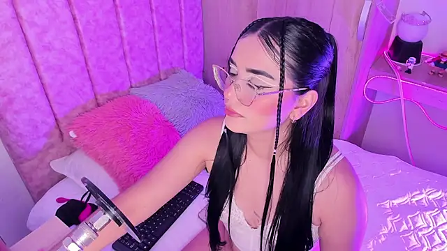laana foxx online show from 07/10/26, 11:18