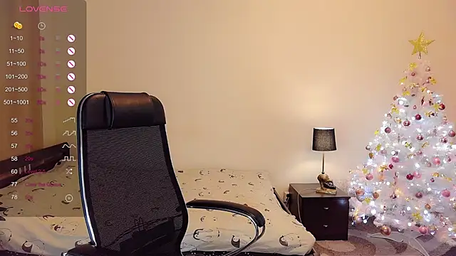 GwenSummers online show from 12/09/24, 01:55