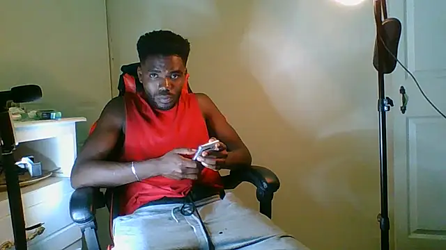 Snapshot of Suamyst_25 chatting on 05/24/26, 04:39 Suamyst 25 online show from 05/24/26, 04:39