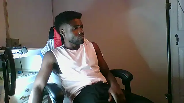 Snapshot of Suamyst_25 chatting on 06/02/26, 05:20 Suamyst 25 online show from 06/02/26, 05:20