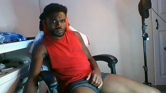 Snapshot of Suamyst_25 chatting on 06/05/26, 05:03 Suamyst 25 online show from 06/05/26, 05:03